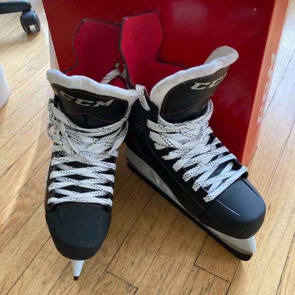 CCM Other Ccm Senior Jet Speed Ft455 Ice Hockey Skates Size 5